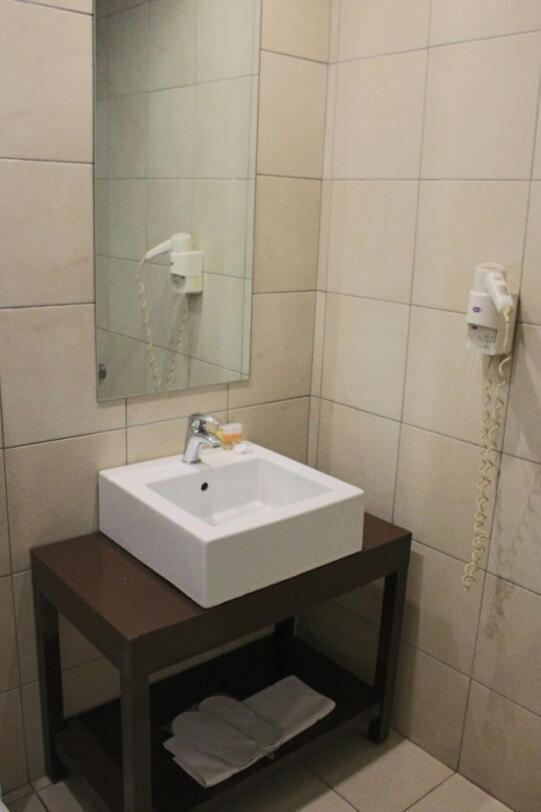 Inoh Hotel Atina Dış mekan fotoğraf