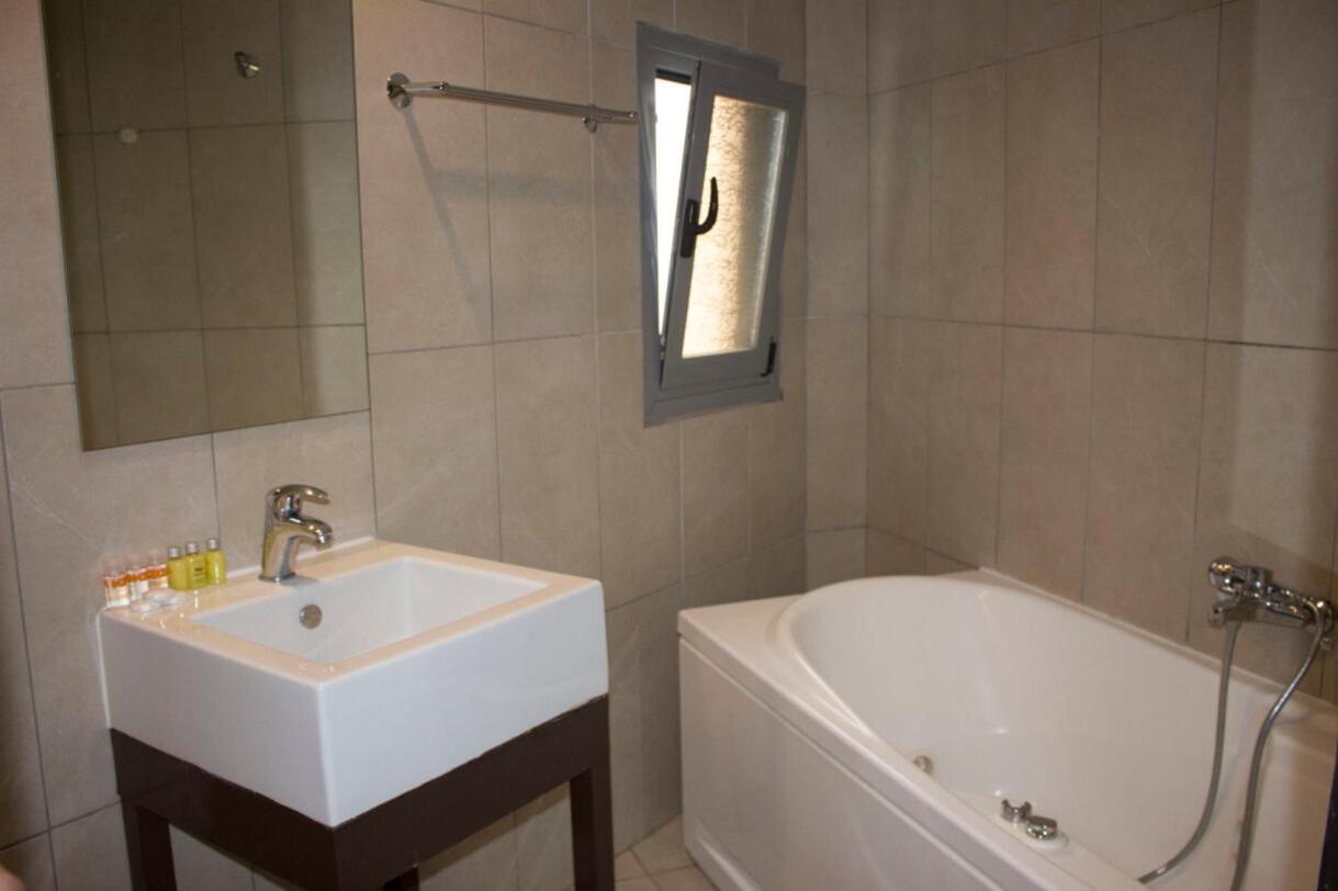 Inoh Hotel Atina Dış mekan fotoğraf